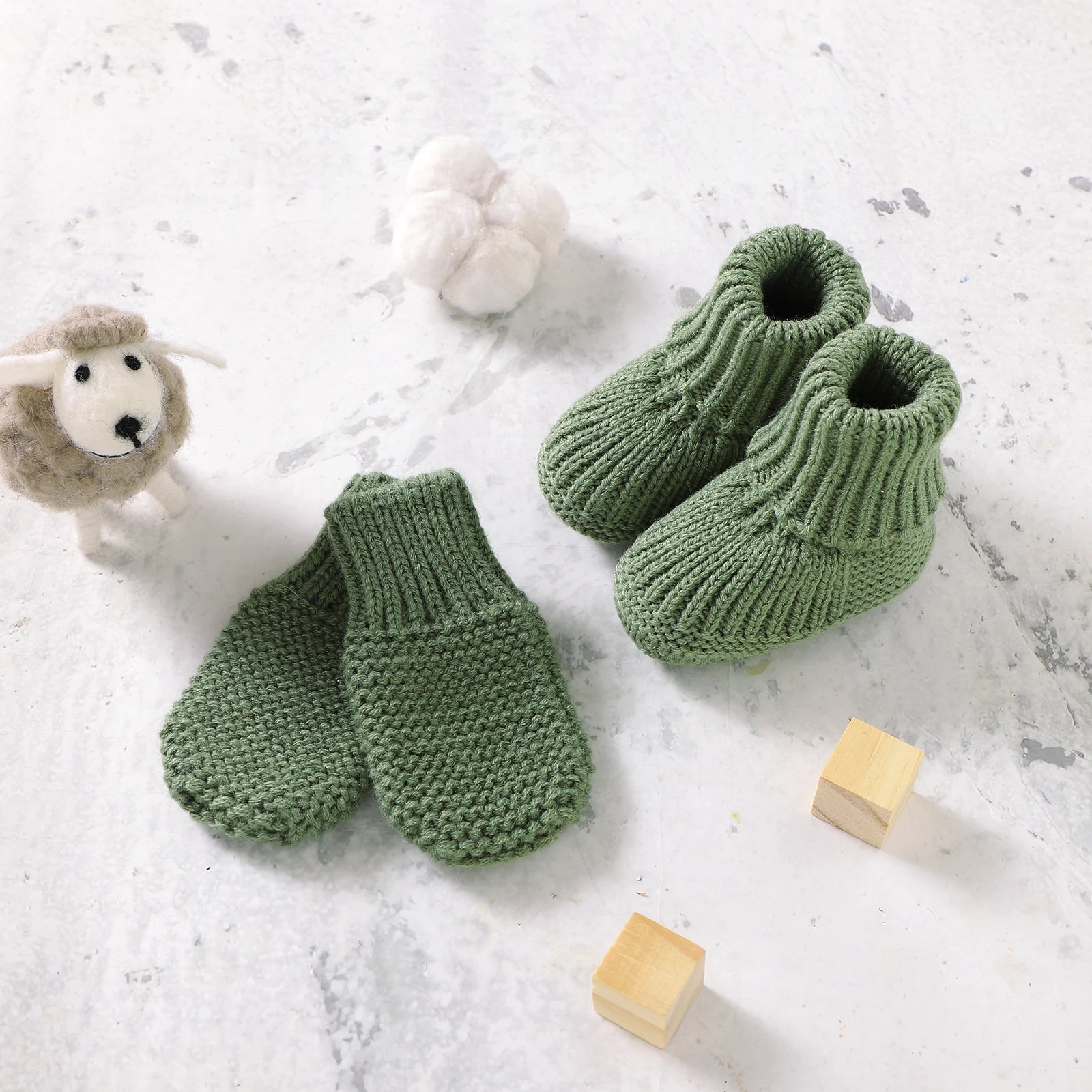 Petite Knit® Booties & Mittens Set - Petite Cove 