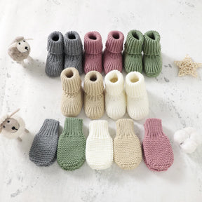 Petite Knit® Booties & Mittens Set - Petite Cove 