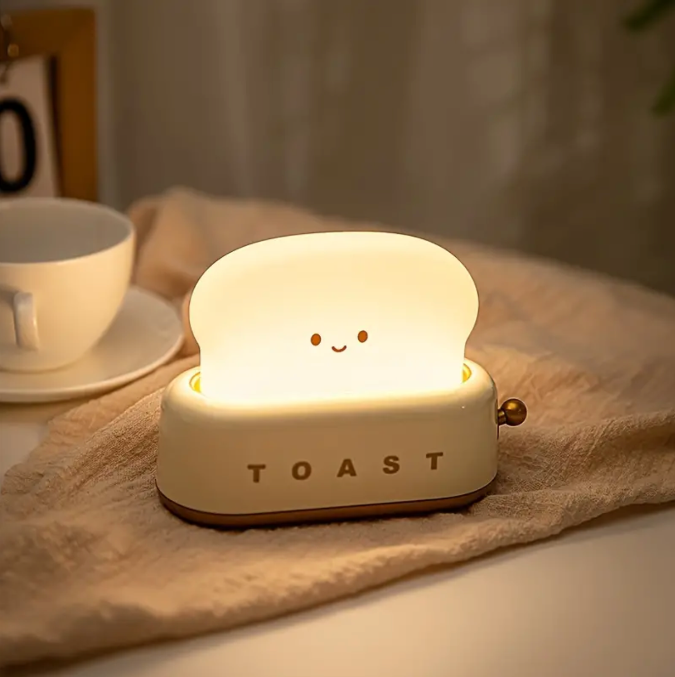 Toast Delight Night Light - Petite Cove 