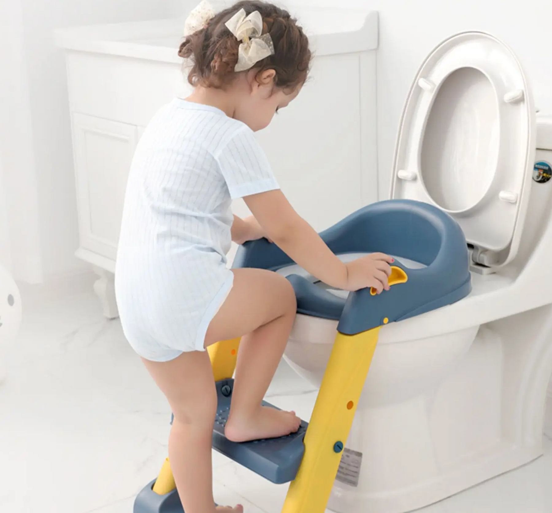 Step-Up Potty Trainer - Petite Cove 